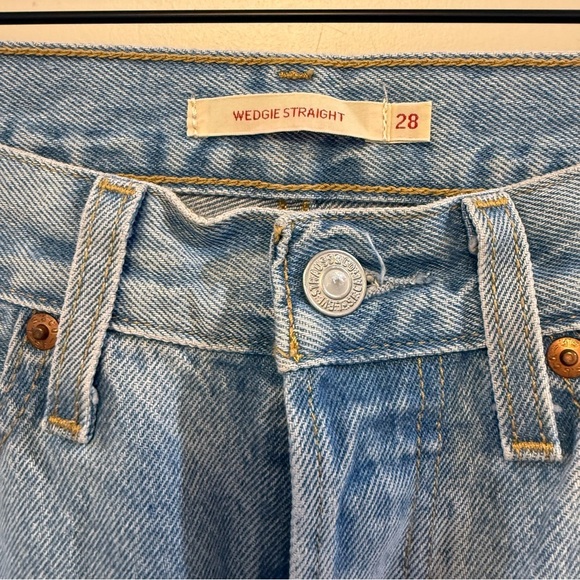 LEVI’S Wedgie Straight Light Wash Jeans 28 - Picture 9 of 12